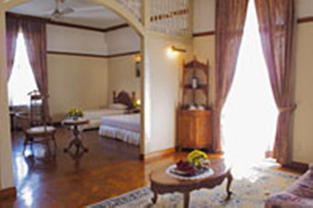 Yuzana Garden Hotel Yangón Exterior foto